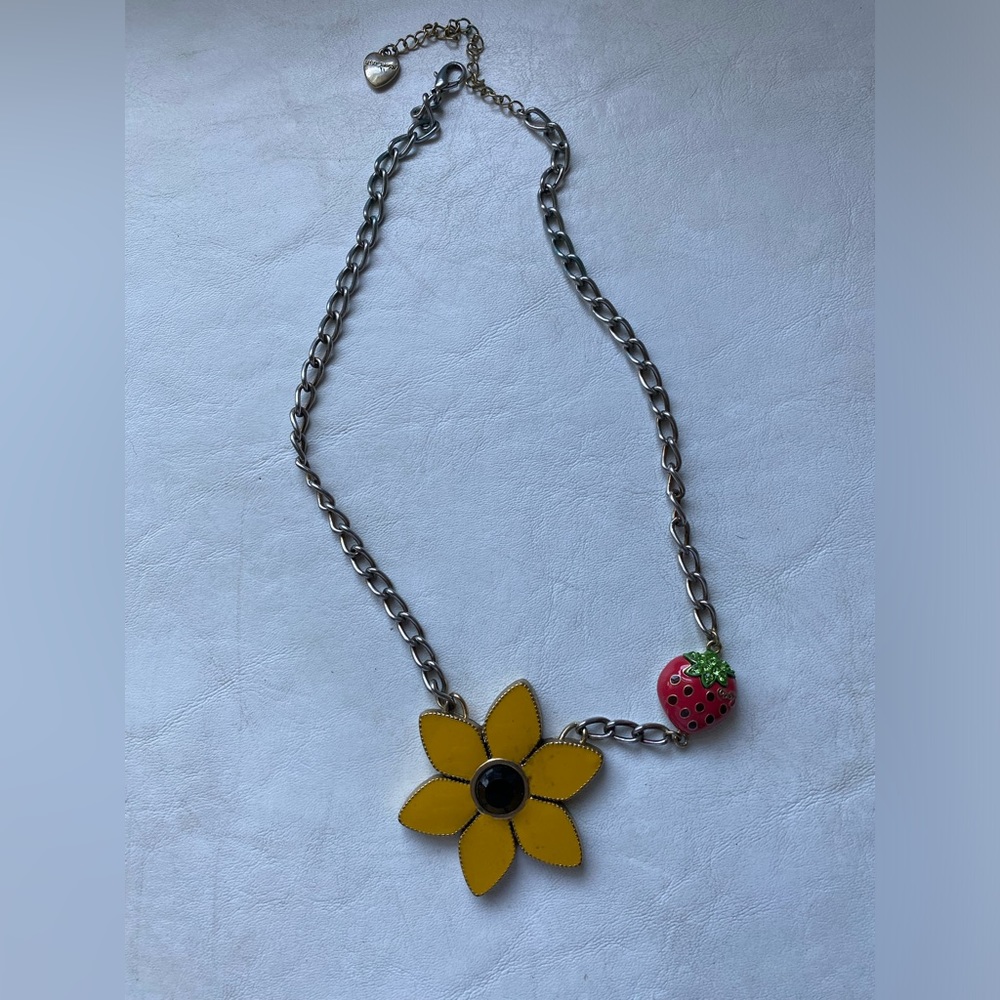 Betsey Johnson Flower Necklace